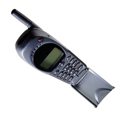 藍屏時光 老式手機的通訊記憶與未來科技的對話